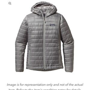 Patagonia women’s nano puff hoody XL